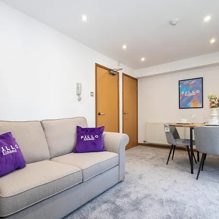 Pillo Rooms - Abbey Grove-3